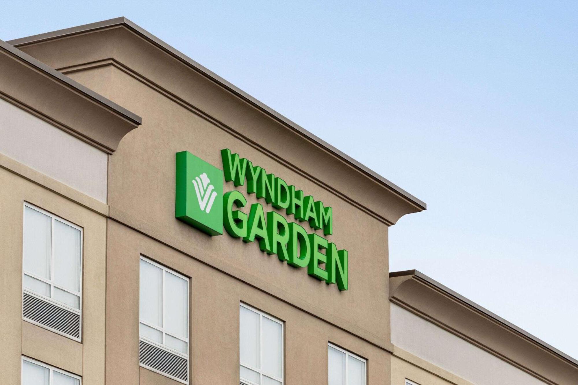 Wyndham Garden Duluth Hotel Exterior foto